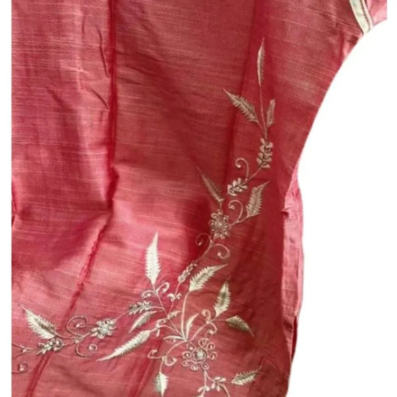 Women's Medium Size Light Pink Tunic Tops with white Embroidered Design - Picture 5 of 7